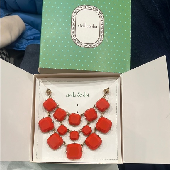 Stella & Dot Jewelry - Stella & Dot Olivia Bib Necklace